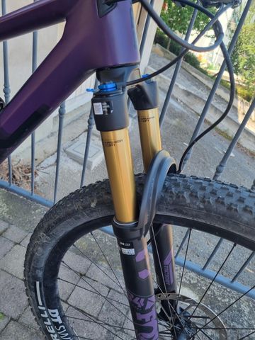 Used BMC Fourstroke LT LTD 2023 2023 Mountainbike, Purple, 29 — image 3 of 5