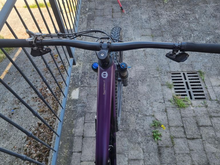 BMC Fourstroke LT LTD 2023 2023 Mountainbike d'occasion — image 4 sur 5