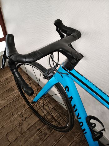 Gebrauchtes Canyon Ultimate CF SL 8 2022 2022 Road & Gravel, Blau — Bild 4 von 5