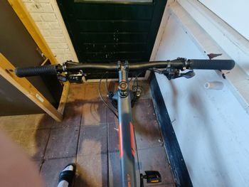 Trek Procaliber 9.7 2018 2018 Mountainbike usato, Grigio chiaro — immagine 4 di 4
