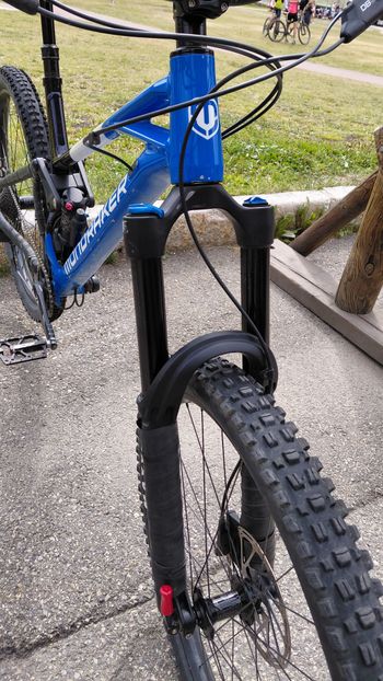 Używany Mondraker SUPERFOXY 2024 2024 Mountainbike — zdjęcie 3 z 4