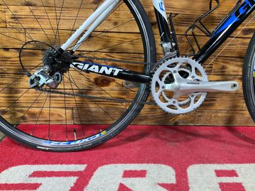 Used Giant Defy 2 (COMPACT) 2010 2010 Road & Gravel, Blue — image 3 of 9