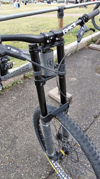 Gebrauchtes Mondraker SUMMUM 2024 2024 Mountainbike, Hellgrau, 29 — Bild 3 von 4