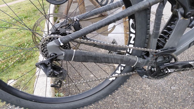 Gebrauchtes Mondraker SUMMUM 2024 2024 Mountainbike, Hellgrau, 29 — Bild 4 von 4
