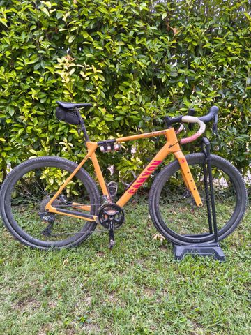 Canyon Grizl CF SL 7 2023 2023 Road & Gravel usato