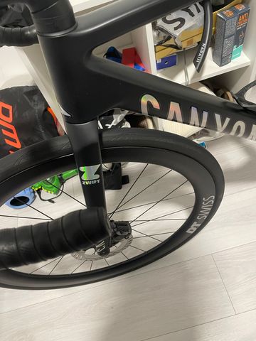 Brugt Canyon Ultimate CF SLX 8 Di2 2024 2024 Road & Gravel — billede 6 af 7
