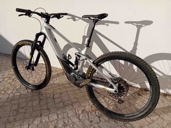 Orbea WILD M20 2024 2024 Mountainbike usato, Bianco — immagine 2 di 7