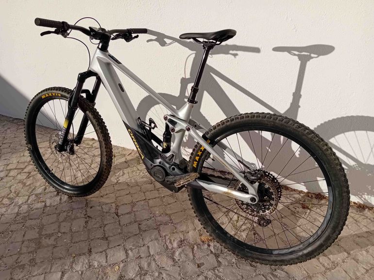 Orbea WILD M20 2024 2024 Mountainbike usato, Bianco — immagine 2 di 7