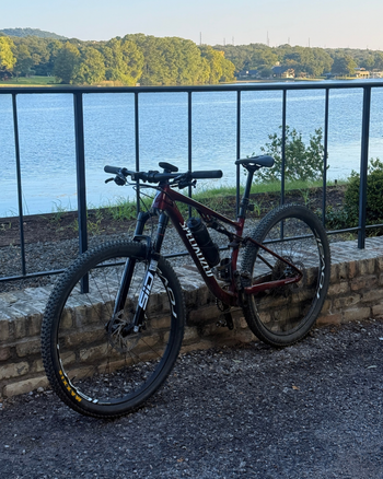 Used Specialized Chisel 2025 2025 Mountainbike, Red, 29 — image 6 of 6