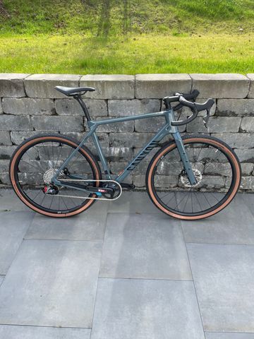 Brugt Canyon Grizl CF SL 7 eTap 2024 2024 Road & Gravel