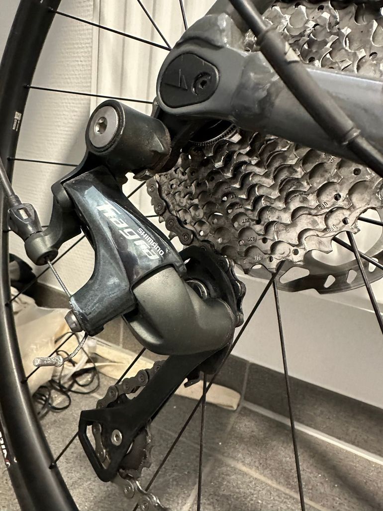 Brugt Canyon Endurace 6 2024 2024 Road & Gravel — billede 3 af 14