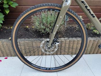 Fuji Jari 1.5 2022 2022 Road & Gravel usato, Verde — immagine 2 di 17