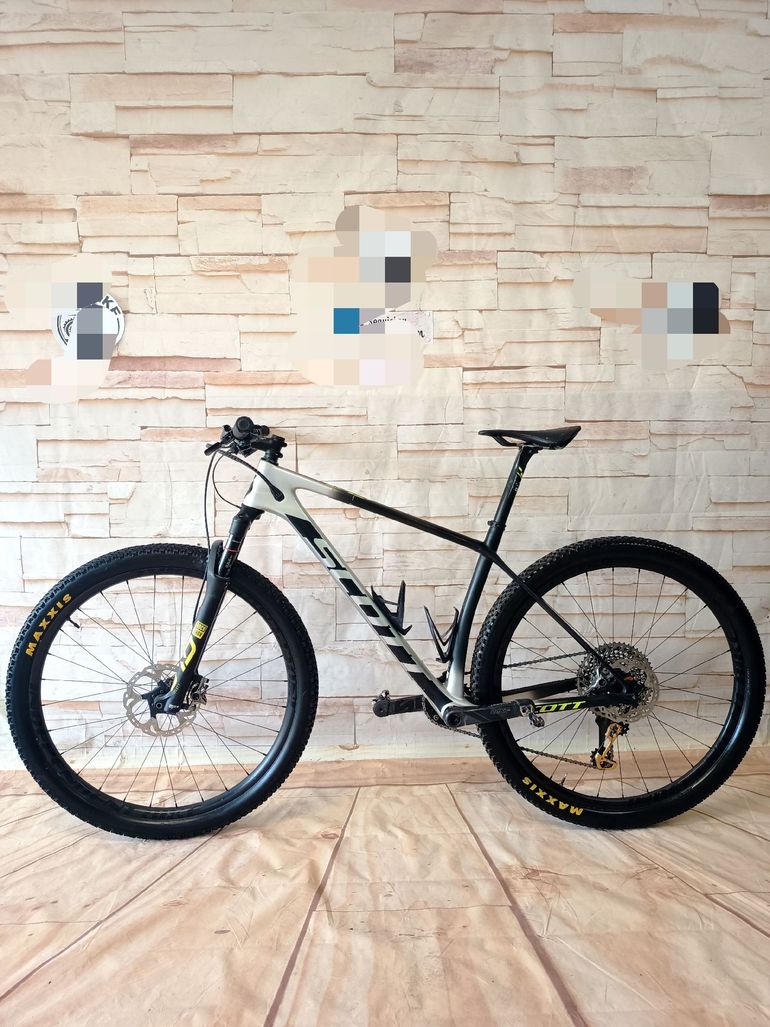 Scott Scale RC 900 Pro 2020 2020 Mountainbike usato, Grigio chiaro — immagine 2 di 9