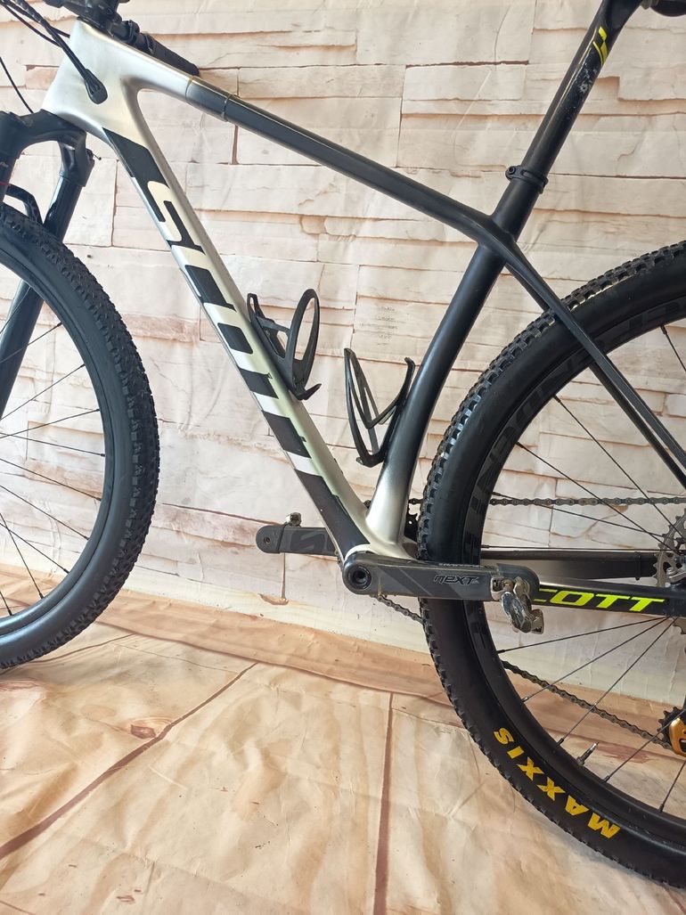 Scott Scale RC 900 Pro 2020 2020 Mountainbike usato, Grigio chiaro — immagine 7 di 9