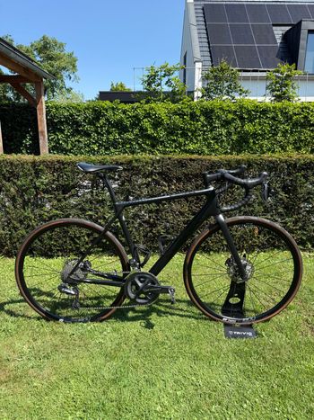 Použité Canyon Endurace CF SL Disc 8.0 Di2 2020 2020 Road & Gravel