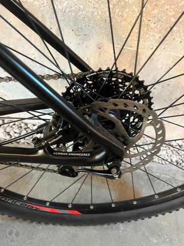 Gebrauchtes Focus Raven 2016 2016 Mountainbike, Schwarz — Bild 4 von 8