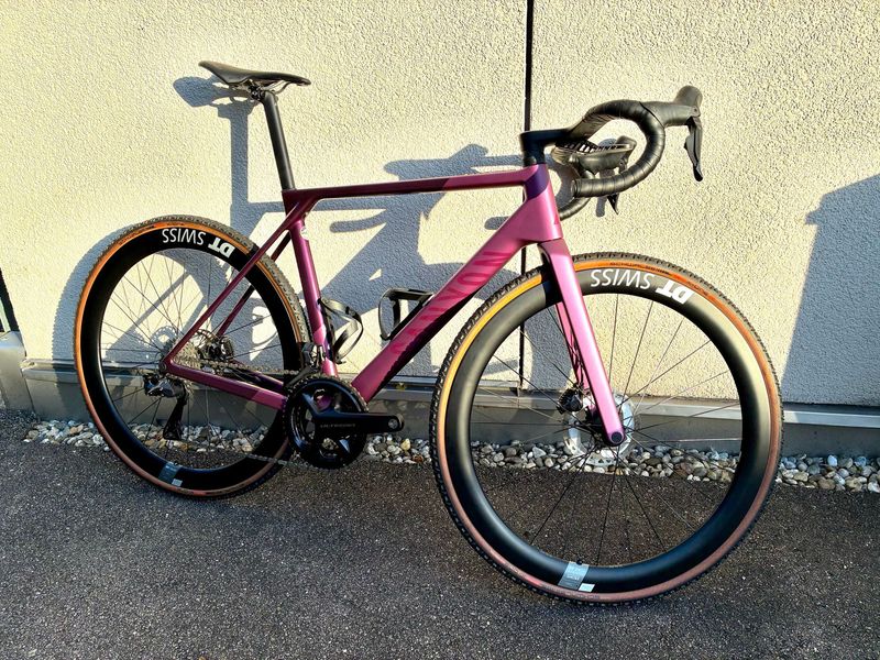 Used Canyon Ultimate CF SLX 8 Di2 2023 2023 Road & Gravel