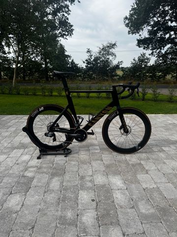 Tweedehands Canyon Aeroad CF SLX 8 Disc AXS 2022 2022 Road & Gravel
