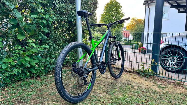BULLS Sharptail Shimano Altus 2019 Mountainbike usato, Grigio chiaro — immagine 2 di 12