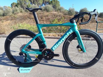 Použité Bianchi Oltre COMP 2026 2026 Road & Gravel