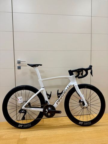 Použité Pinarello DOGMA F DURA ACE Di2 2026 2026 Road & Gravel