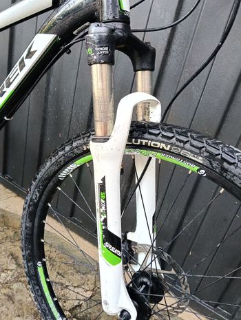 Gebrauchtes Trek 4900 Disc 2013 2013 Mountainbike, Grün — Bild 8 von 10