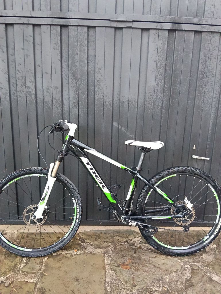 Gebrauchtes Trek 4900 Disc 2013 2013 Mountainbike, Grün — Bild 2 von 10
