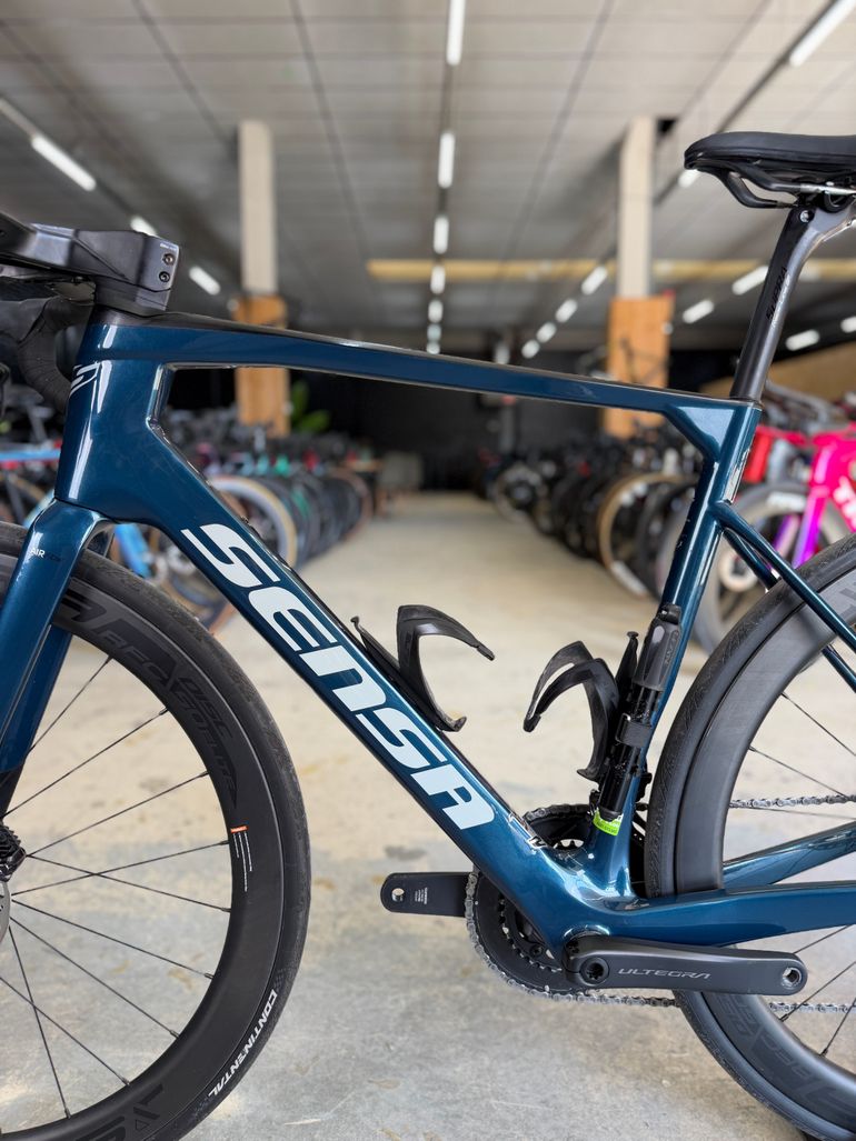 Brugt Sensa Giulia GF Di2 2024 2024 Road & Gravel — billede 24 af 24
