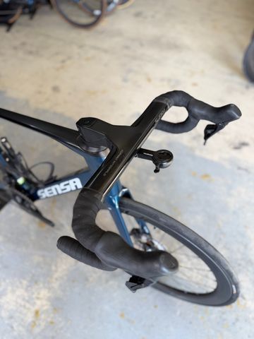 Brugt Sensa Giulia GF Di2 2024 2024 Road & Gravel — billede 5 af 24