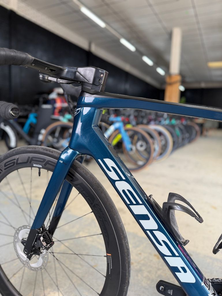 Brugt Sensa Giulia GF Di2 2024 2024 Road & Gravel — billede 20 af 24