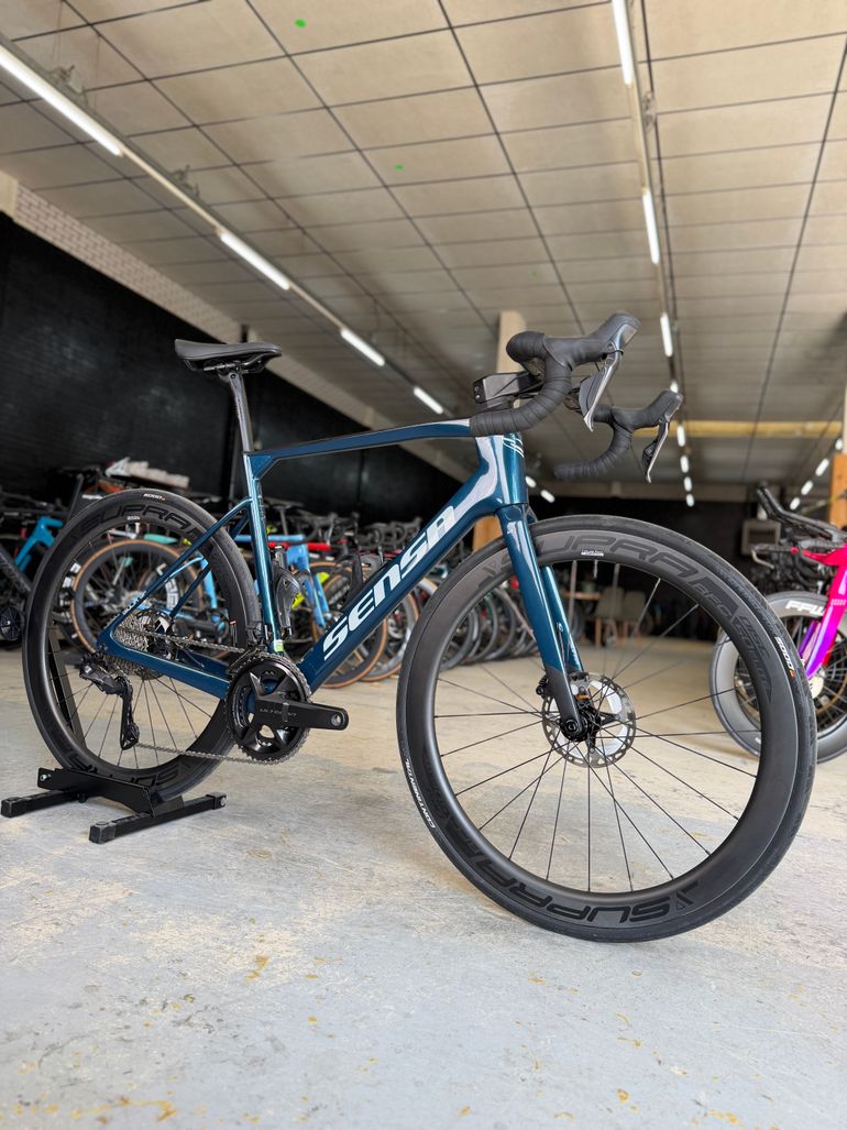 Brugt Sensa Giulia GF Di2 2024 2024 Road & Gravel — billede 2 af 24