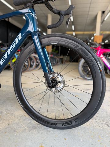 Brugt Sensa Giulia GF Di2 2024 2024 Road & Gravel — billede 3 af 24