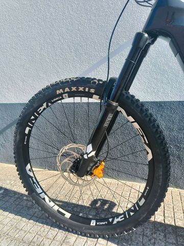 Tweedehands Canyon Spectral:ON CFR 2023 2023 Mountainbike — afbeelding 4 van 10