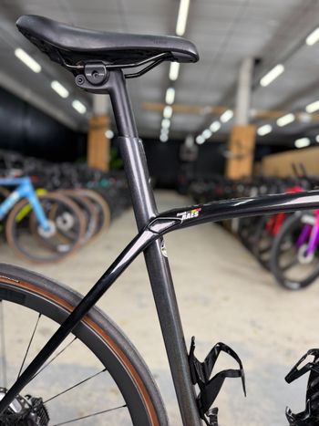 Trek Domane SL 7 2022 2022 Road & Gravel usato, Nero — immagine 9 di 24