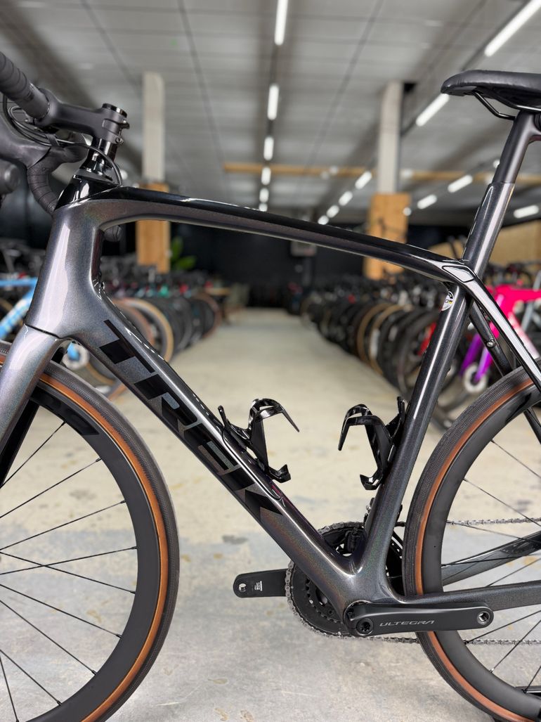 Trek Domane SL 7 2022 2022 Road & Gravel usato, Nero — immagine 23 di 24