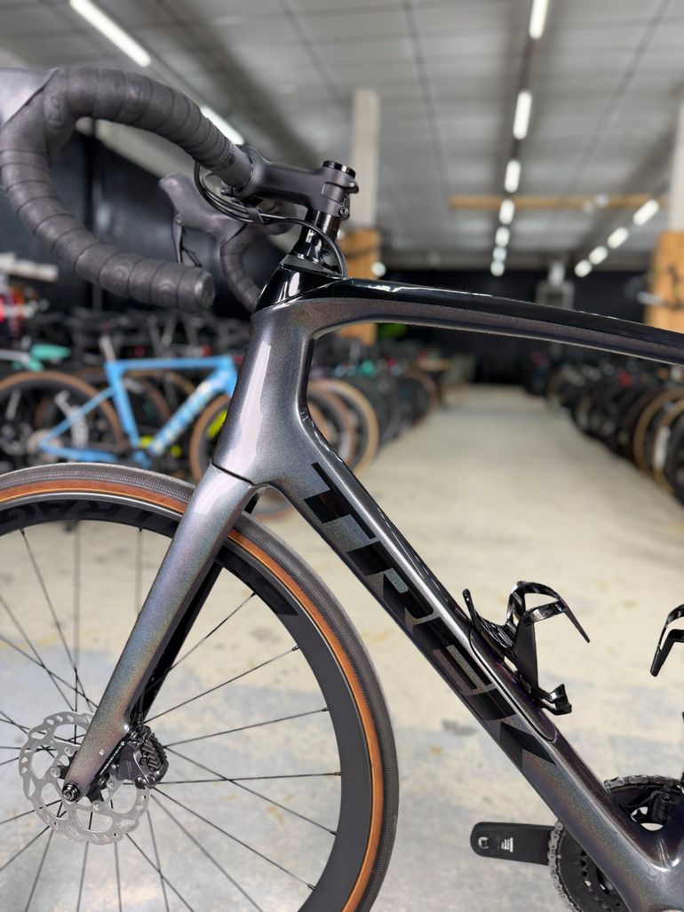 Trek Domane SL 7 2022 2022 Road & Gravel usato, Nero — immagine 21 di 24