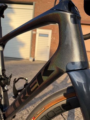 Trek Domane SL 7 2022 2022 Road & Gravel usato, Nero — immagine 18 di 24