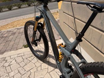 Used Transition Spire Carbon GX Code 2022 2022 Mountainbike, Light Gray, 29 — image 2 of 12