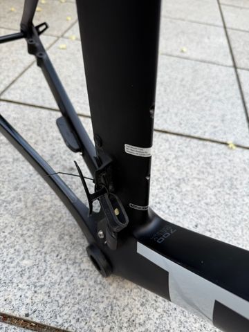 Used Trek Madone Frameset 2020 Road & Gravel, Black — image 4 of 11