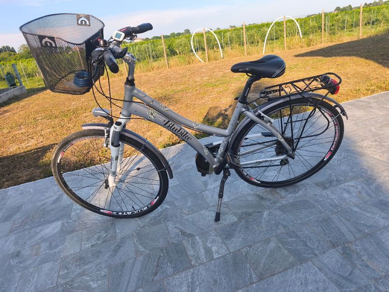Gebrauchtes Blu bike mistral Custom Shimano Acera Urban, Hellgrau — Bild 2 von 7