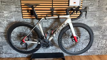 Trek Madone SL 7 Gen 8 2025 2025 Road & Gravel usato