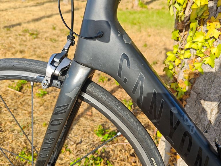 Canyon Ultimate Shimano Ultegra Di2 2017 Road & Gravel de segunda mano, Negro — imagen 6 de 11