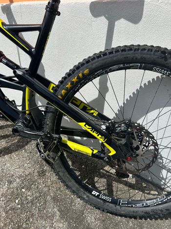 Used YT Custom Shimano Ultegra 2017 Mountainbike, Black — image 3 of 5