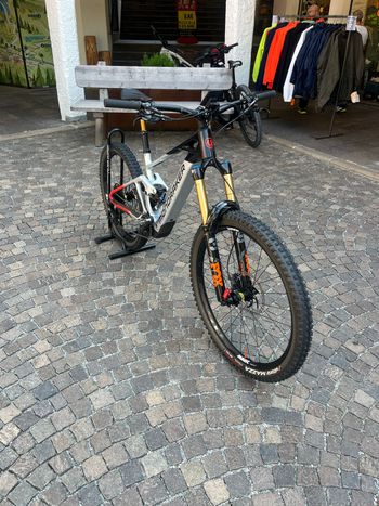 Tweedehands Mondraker DUNE R 2024 2024 Mountainbike — afbeelding 2 van 6