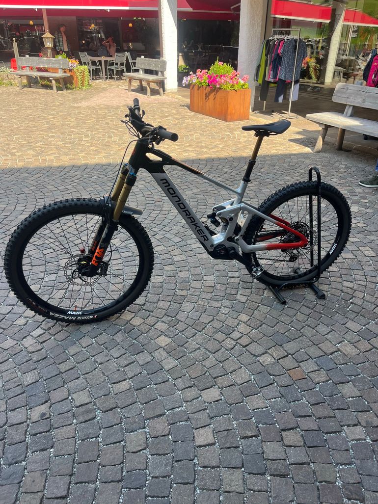 Tweedehands Mondraker DUNE R 2024 2024 Mountainbike — afbeelding 4 van 6