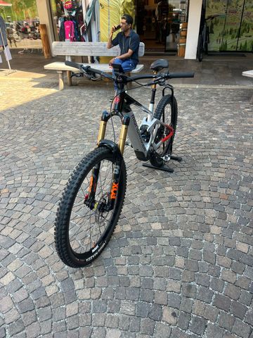 Used Mondraker DUNE R 2024 2024 Mountainbike, Light Gray — image 3 of 6