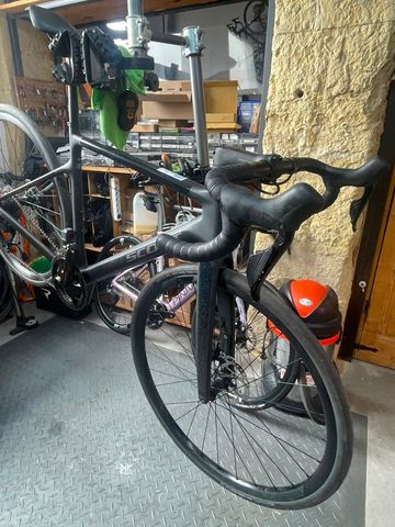 Použité Scott Addict 40 2025 2025 Road & Gravel — obrázek 3 z 6