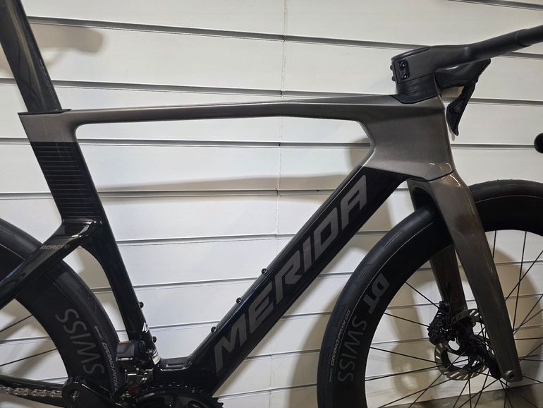 Used Merida Reacto Shimano Dura Ace Di2 2027 Road & Gravel, Light Gray — image 6 of 8