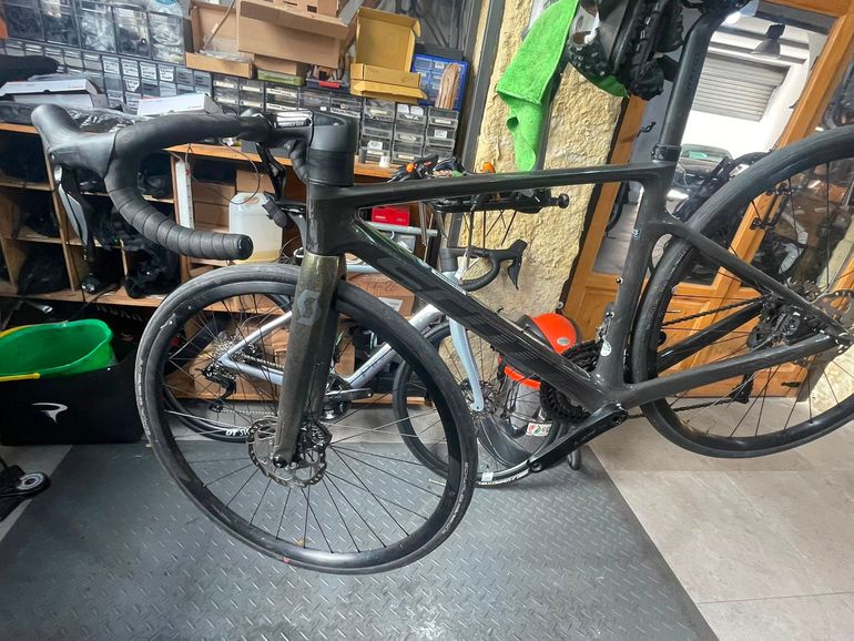 Brugt Scott Addict 40 RC 2024 Road & Gravel — billede 8 af 11