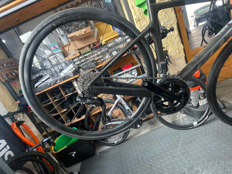 Brugt Scott Addict 40 RC 2024 Road & Gravel — billede 3 af 11